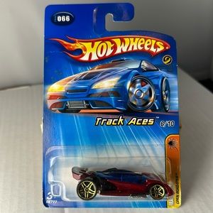 2005 1:64 Hot Wheels Track Aces 6/10 Open Roadster Dark Red #066